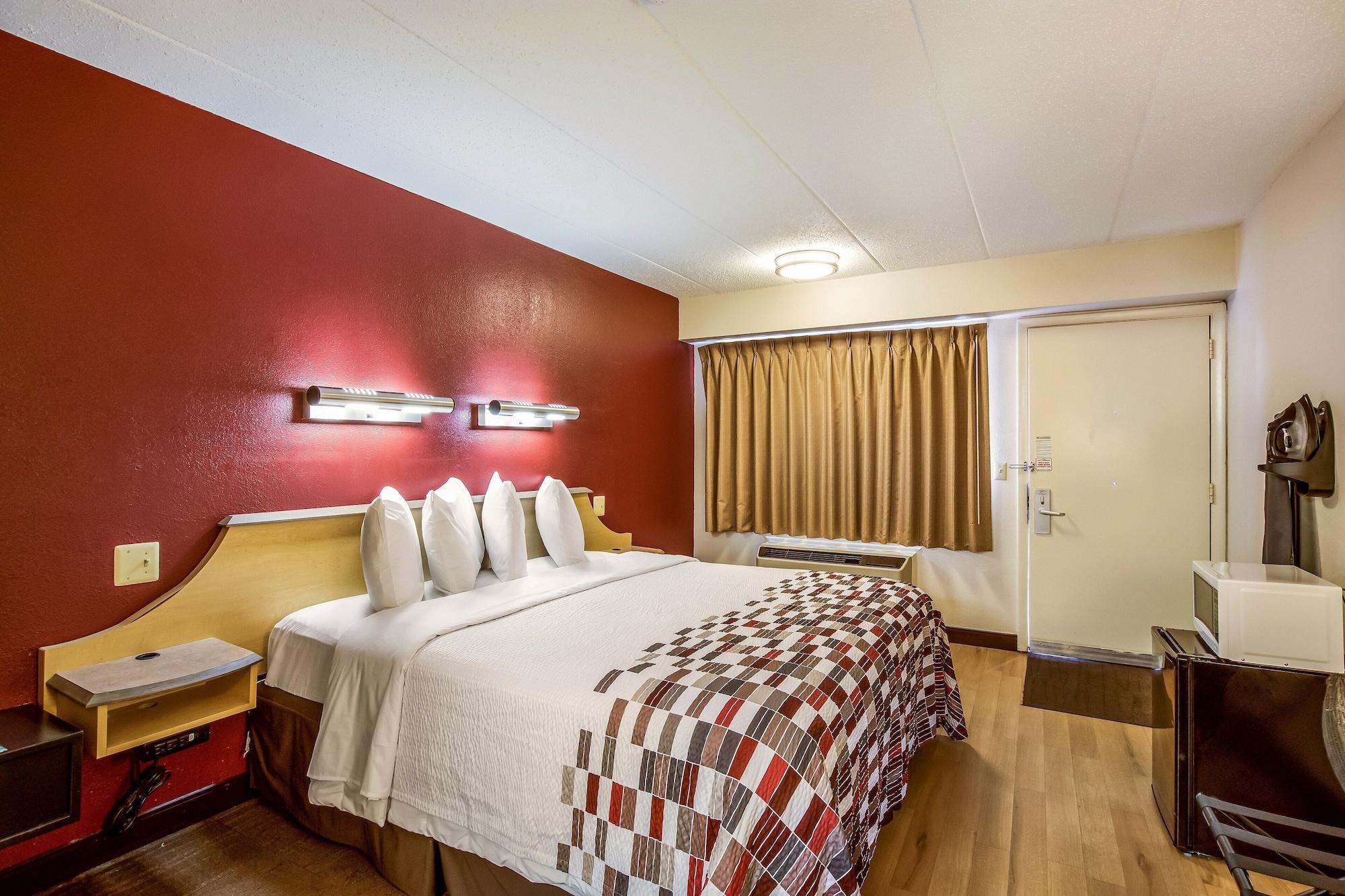 Red Roof Inn Detroit - Plymouth/Canton Экстерьер фото