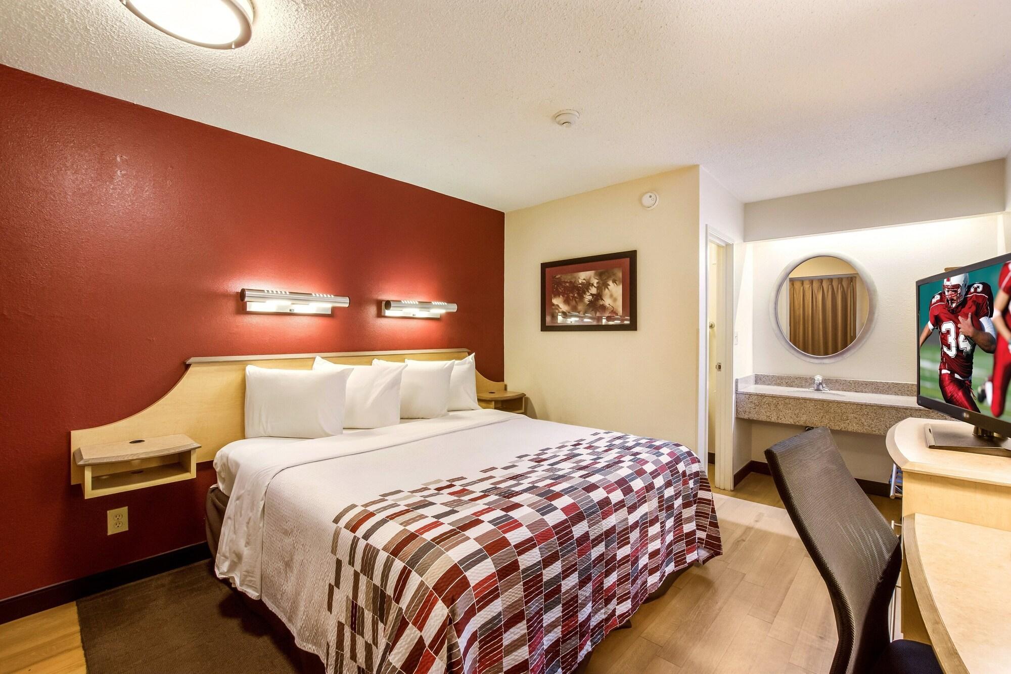 Red Roof Inn Detroit - Plymouth/Canton Экстерьер фото