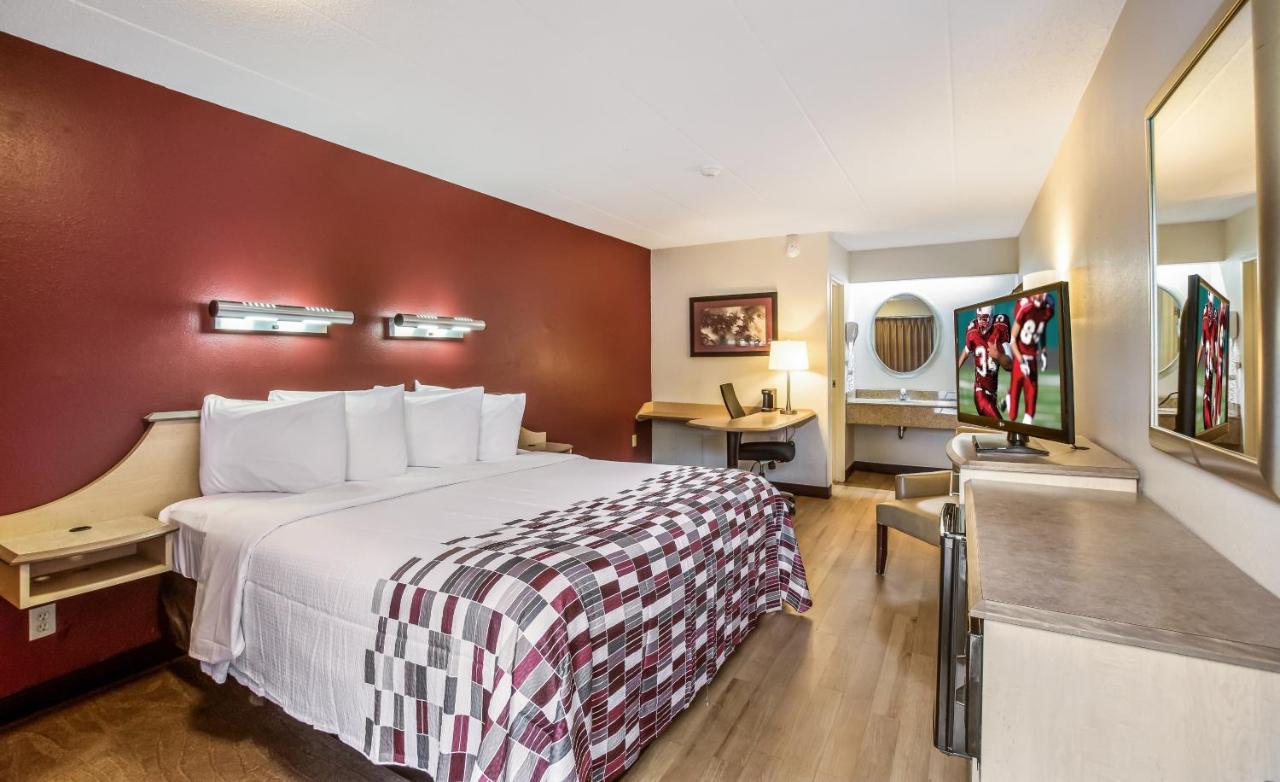 Red Roof Inn Detroit - Plymouth/Canton Экстерьер фото