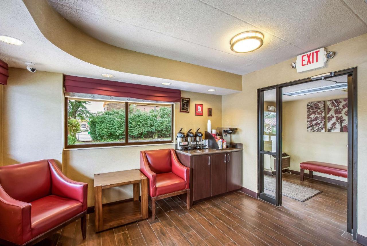 Red Roof Inn Detroit - Plymouth/Canton Экстерьер фото