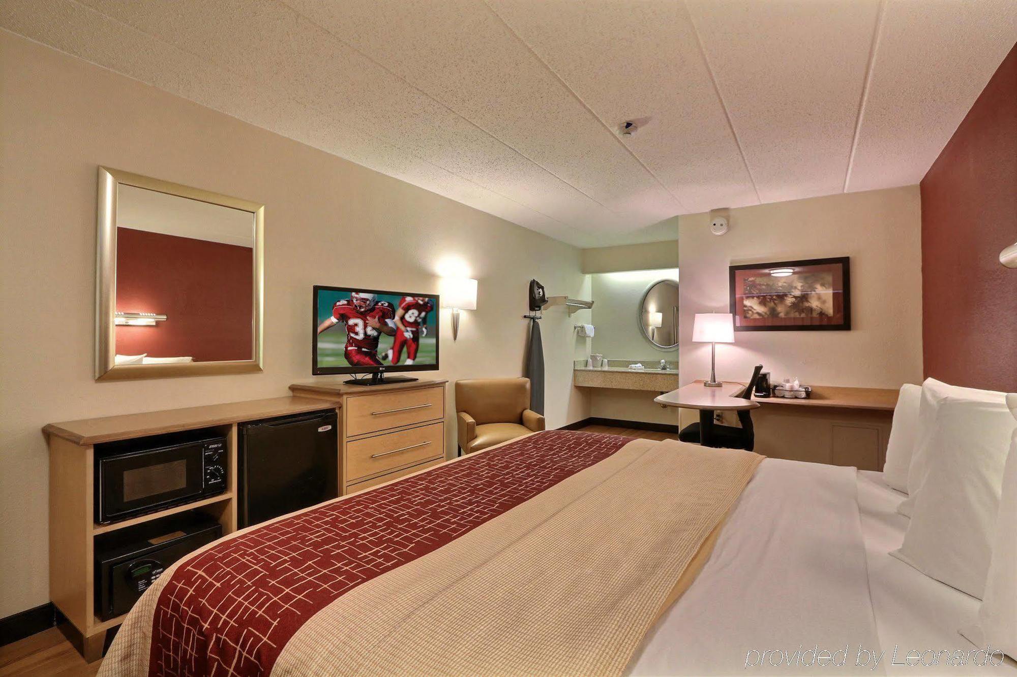 Red Roof Inn Detroit - Plymouth/Canton Экстерьер фото